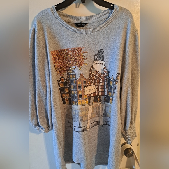 Love & Lace Graphic Sweater – Cozy Chic - Picture 4 of 9